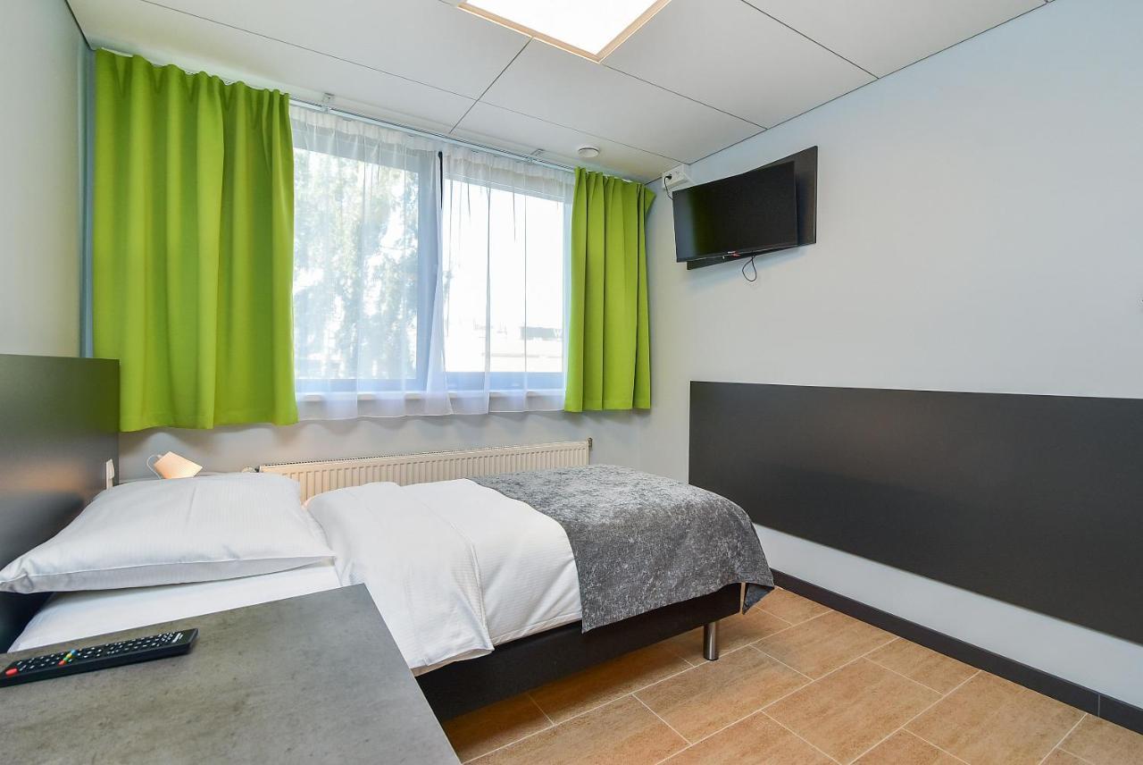 City Yard Inn Hotel Tallinn Exterior photo